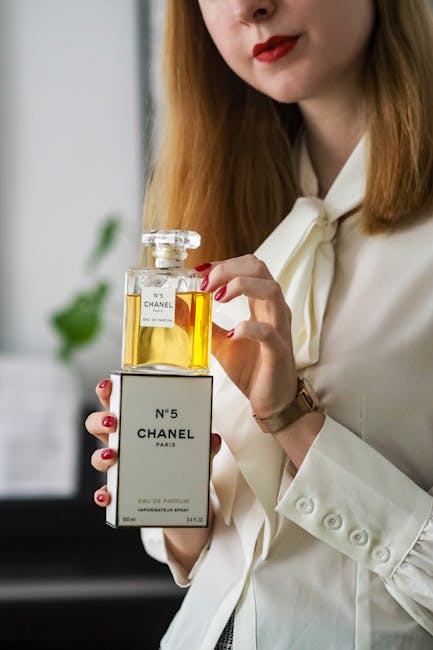 7 : img_5 - Luxury life cover symbolised by high-end perfume